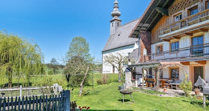Apartment 'Ferienwohnung Am Schusterhof' with Private Terrace, Private Garden and Wi-Fi