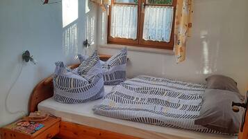 2 bedrooms, free WiFi, bed sheets