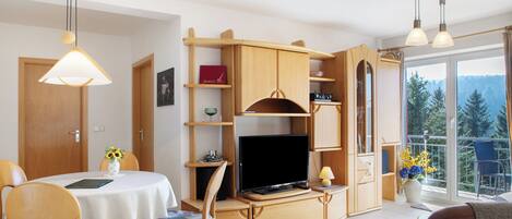 TV, DVD player, stereo