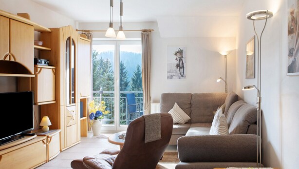TV, DVD-spiller og stereoanlegg