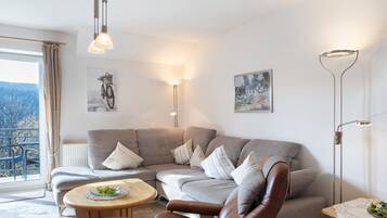 TV, DVD player, stereo