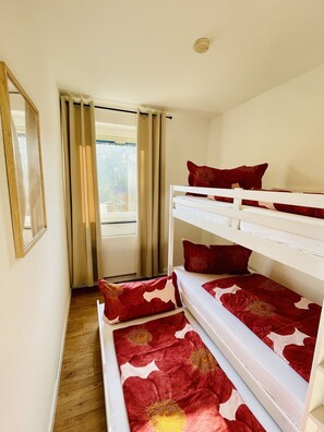 2 bedrooms, free WiFi, bed sheets