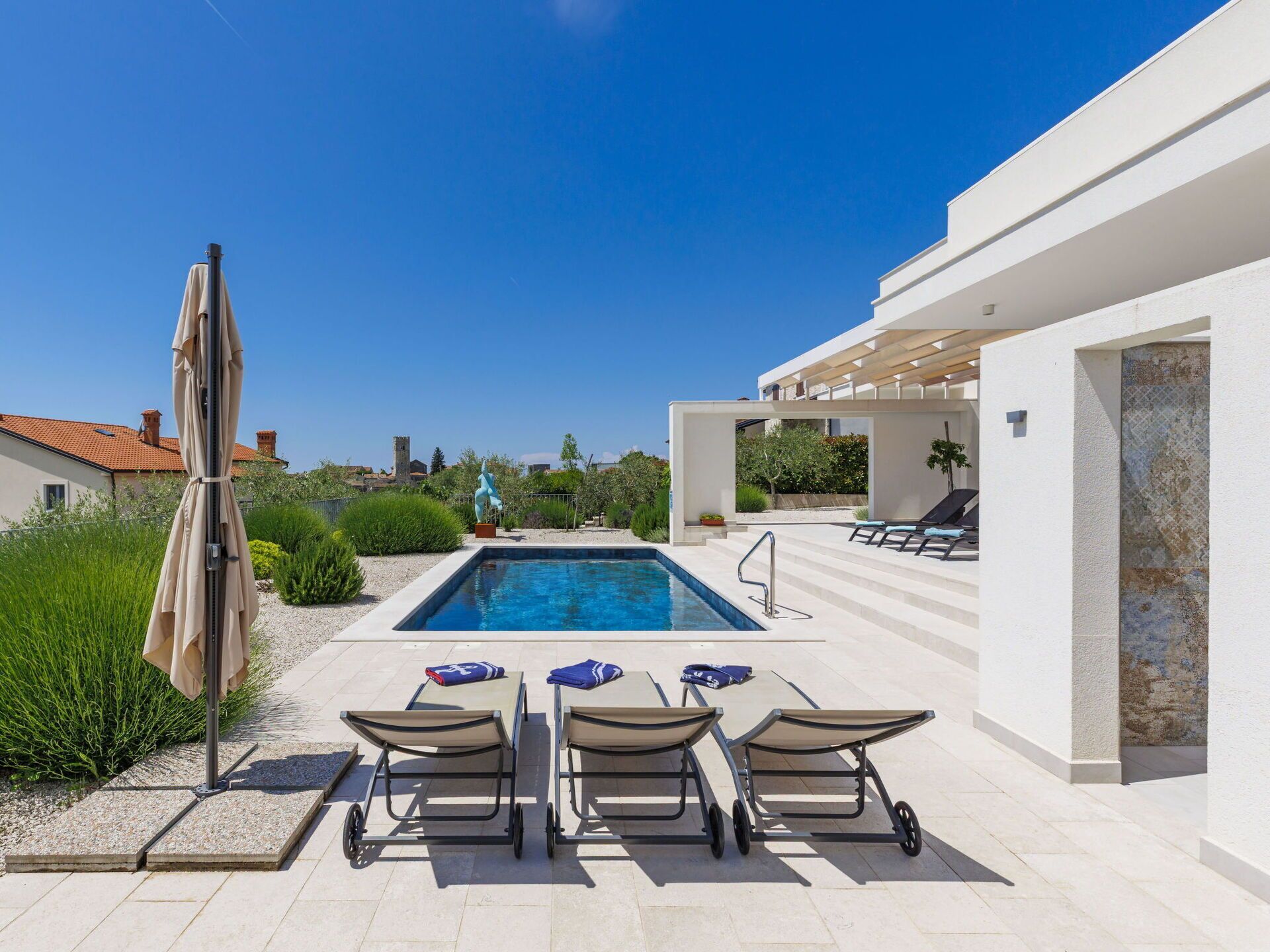 Swimming Pool, Estate, Garden, Landscaping, Resort, Villa, Shade, Design, Mansion, Chair