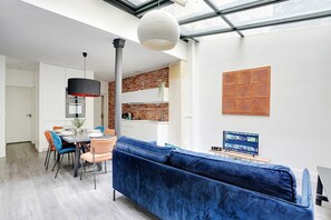 Smart TV, offices