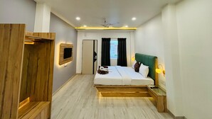 Comfort Studio - The Lavish Stay (Varanasi)