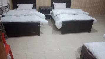 Deluxe Double Room | Soundproofing, iron/ironing board, free WiFi