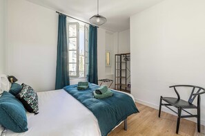 1 chambre, fer et planche à repasser, accès au Wi-Fi (inclus)
