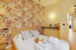 2 bedrooms, desk, iron/ironing board, free WiFi