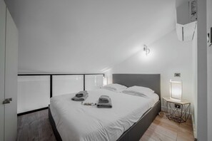 2 bedrooms, iron/ironing board, travel crib, free WiFi