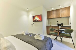 1 Schlafzimmer, Schreibtisch, kostenloses WLAN, Bettwäsche