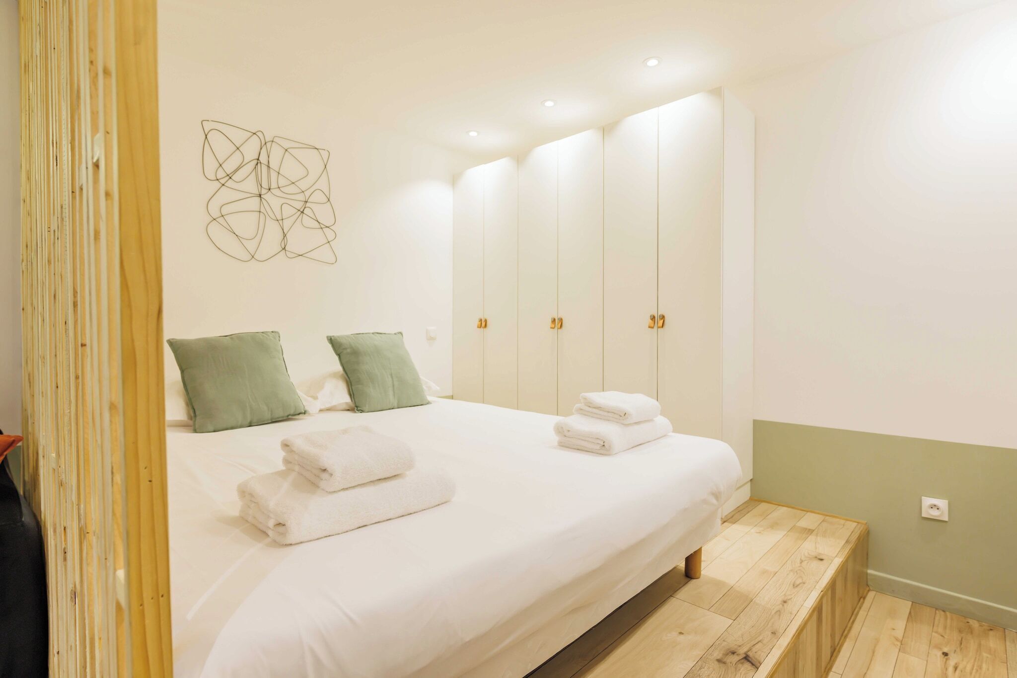 1 bedroom, desk, iron/ironing board, free WiFi