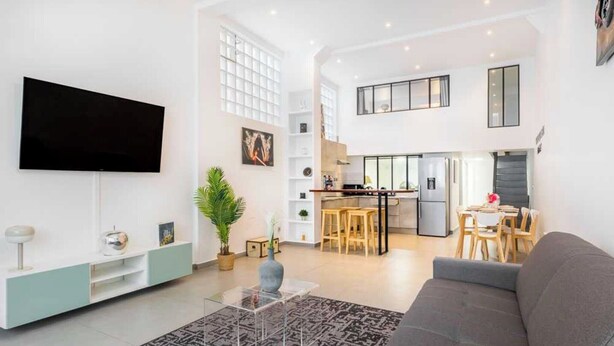 Smart TV, offices