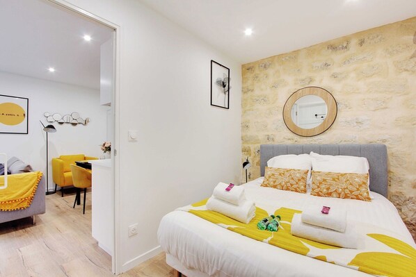 1 bedroom, desk, iron/ironing board, free WiFi