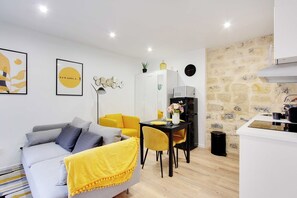 Smart TV, offices