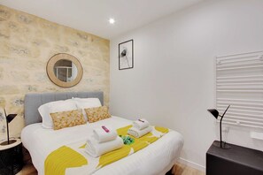 1 bedroom, desk, iron/ironing board, free WiFi