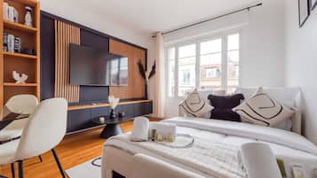 1 chambre, bureau, lit parapluie, Wi-Fi gratuit