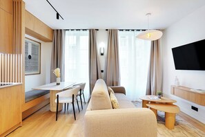 Smart TV, offices - Beautiful apartment in Le Marais (Paris)