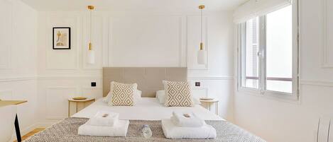 1 slaapkamer, een bureau, een strijkplank/strijkijzer, gratis wifi