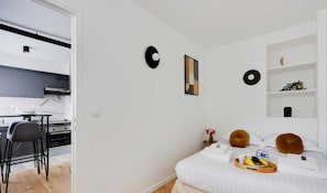 2 bedrooms, desk, iron/ironing board, free WiFi - Cosy apartment - 2BR/6P - Saint-Lambert (Paris)