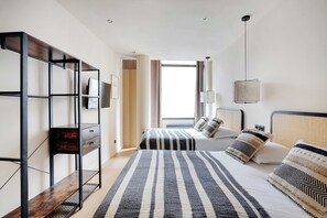 2 Schlafzimmer, Schreibtisch, Bügeleisen/Bügelbrett, kostenloses WLAN