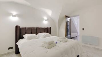 2 soverom, skrivebord, strykejern/-brett og wi-fi (inkludert)