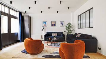 Smart-tv en een kantoor