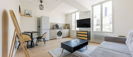 TV