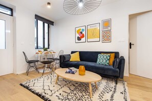 Smart TV, offices - Charming apartment - 2BR/6P -  Grands Boulevards (Paris)