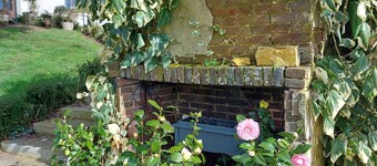 Villa in Normandy, flower-filled grounds, fireplace, terraces, summer kitchen, pool, spa