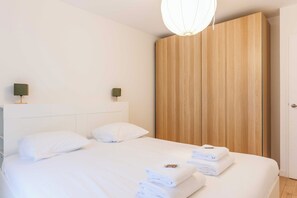 2 bedrooms, desk, iron/ironing board, free WiFi