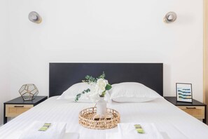 2 bedrooms, desk, iron/ironing board, free WiFi