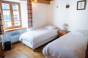 2 habitaciones, wifi gratis y ropa de cama 