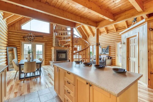 Charming & Action Packed Chalet