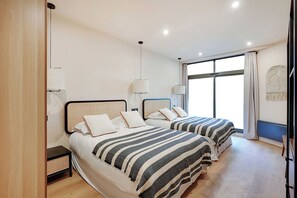 2 Schlafzimmer, Schreibtisch, Bügeleisen/Bügelbrett, kostenloses WLAN