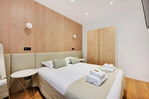 1 bedroom, desk, iron/ironing board, free WiFi