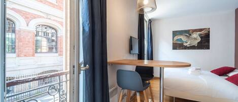 1 bedroom, iron/ironing board, Internet, bed sheets