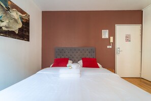 1 bedroom, desk, iron/ironing board, free WiFi