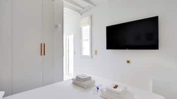 1 chambre, fer et planche Ă repasser, Wi-Fi gratuit, draps fournis