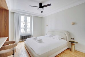 2 bedrooms, desk, iron/ironing board, free WiFi