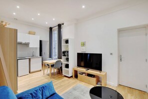 TV