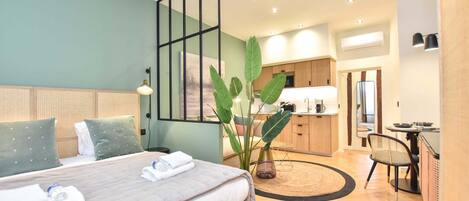 1 bedroom, iron/ironing board, WiFi, bed sheets