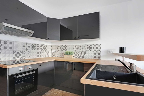 Refrigerador, microondas, placa de cocina, lavavajillas