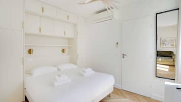 1 dormitorio, escritorio, tabla de planchar con plancha y wifi gratis