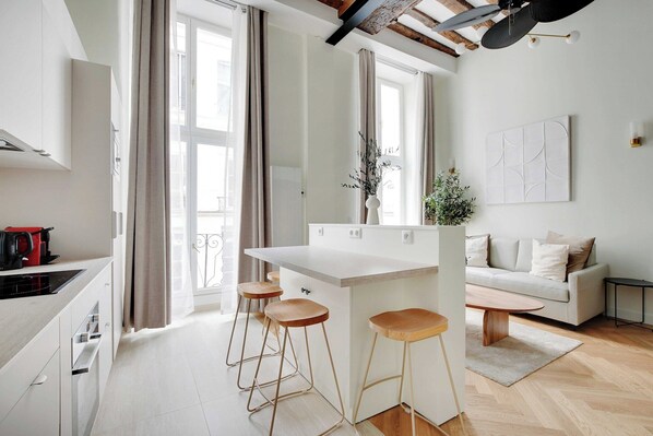 Interior - Charming apartment - 1BR/5P - Quartier du Mail (Paris)