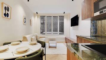 Frigorifero, microonde, forno, piano cottura