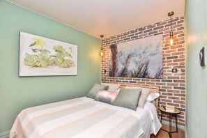 2 bedrooms, desk, iron/ironing board, free WiFi - Magnificent apartment- 2BR/6P - Arts et Métiers (Paris)