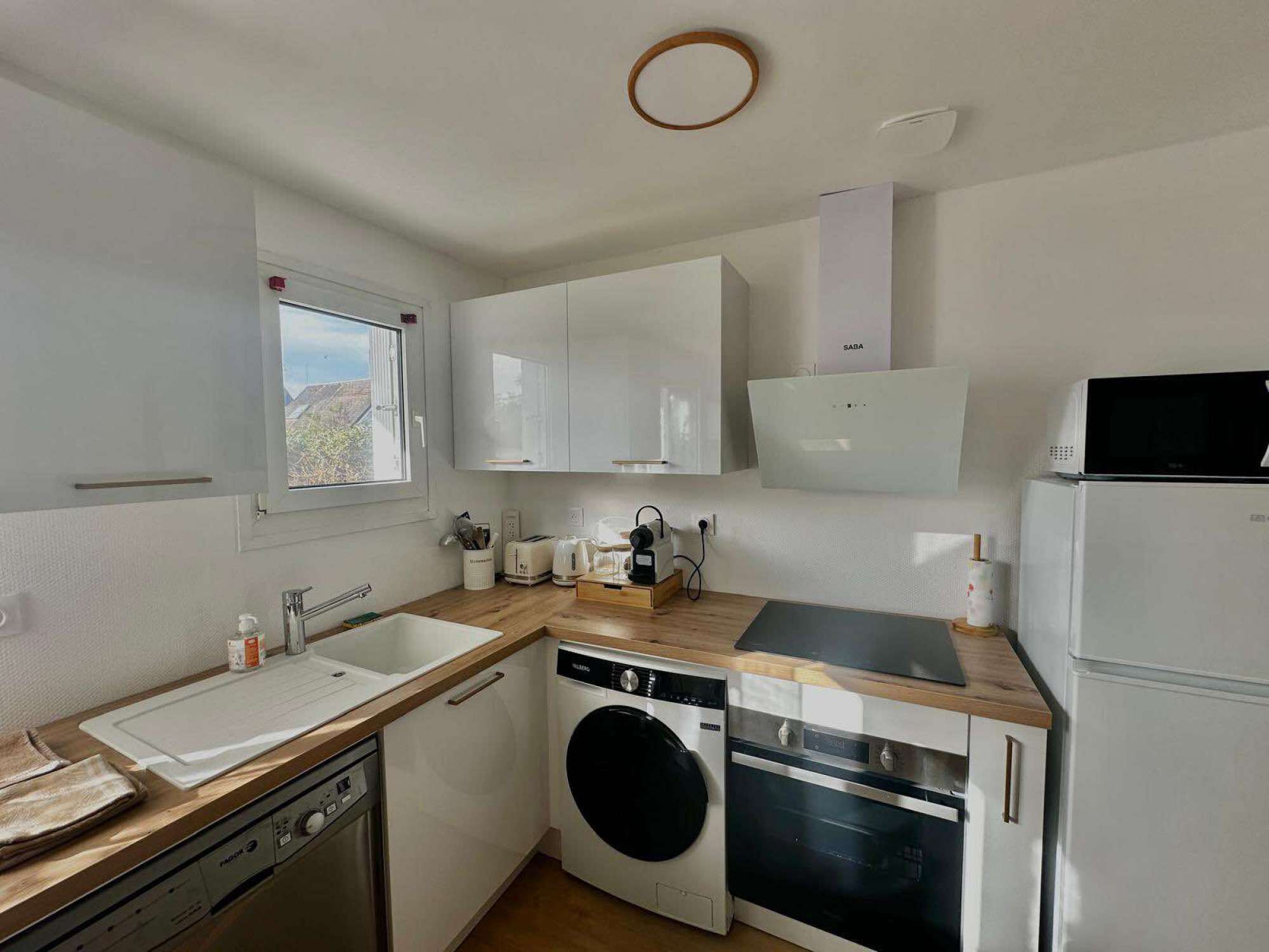 Køleskab, mikrobølgeovn, ovn, opvaskemaskine