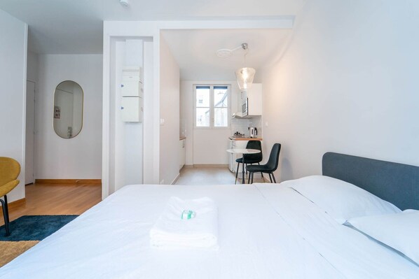 Desk, iron/ironing board, free WiFi, bed sheets
