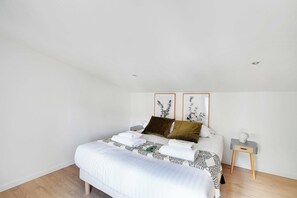 1 bedroom, desk, iron/ironing board, free WiFi