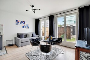 Smart TV, offices